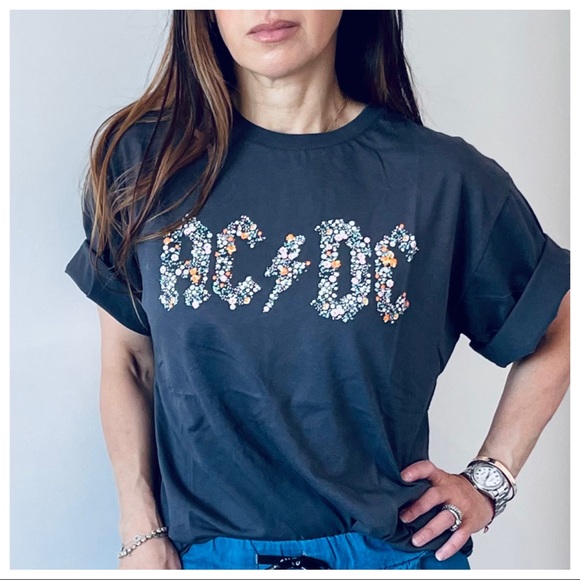 #11 AC DC FLORAL GRAPHIC PARIS TEE - Picture 6 of 7